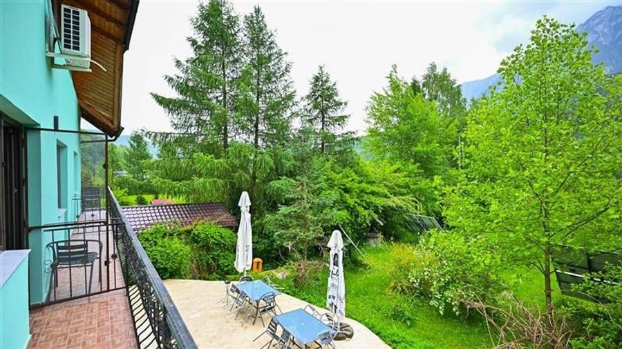 Hotel/Pensiune, de 980 mp, în Plaiul Foii