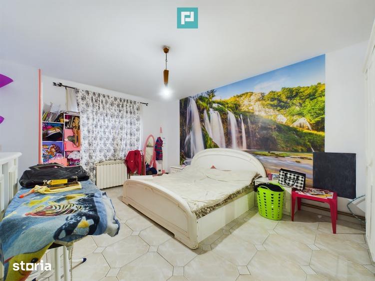 Casă cu 5 camere cu Teren 487 Mp în Mehala