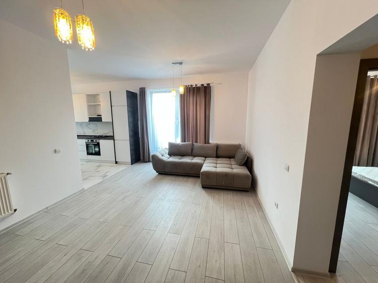 Apartament cu 3 camere decomandat, mobilat în Tărlungeni