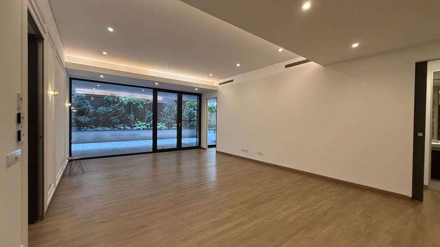 Apartament cu 3 camere decomandat în Primăverii