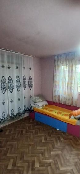 Casă cu 2 camere în Șiria