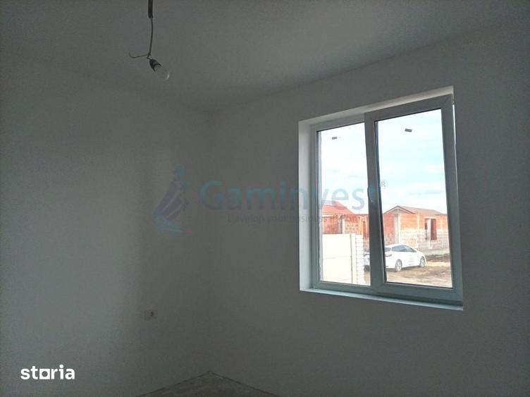 Casă cu 4 camere cu Teren 500 Mp în Sântandrei