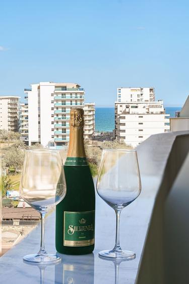 Apartament cu 2 camere decomandat în Mamaia-Sat