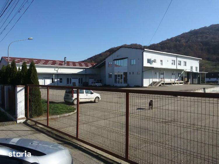 Spațiu comercial, de 1,712 mp, în Baia de Criș