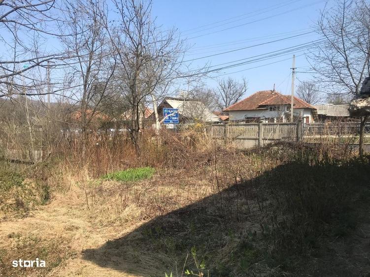 Casă cu 3 camere în Rădești