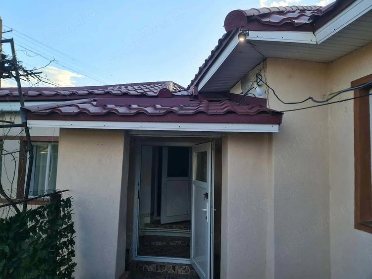 Casă cu 4 camere cu Teren 400 Mp în Central