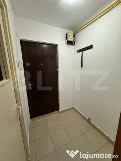 Garsonieră în Micro 15