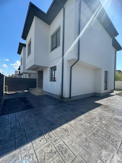 Casă individuală cu 5 camere cu Canalizare în Bragadiru