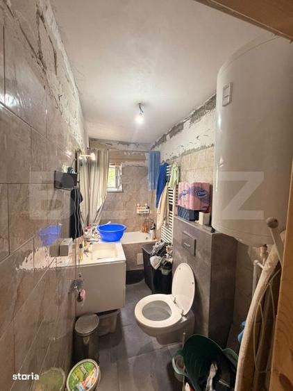 Casă cu 4 camere în Podeni