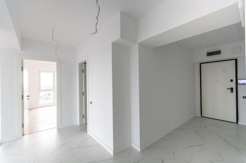 Apartament cu 3 camere decomandat în Titan