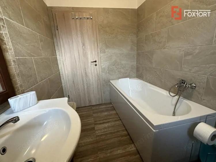 Casă cu 3 camere cu Teren 100 Mp în Buziașului