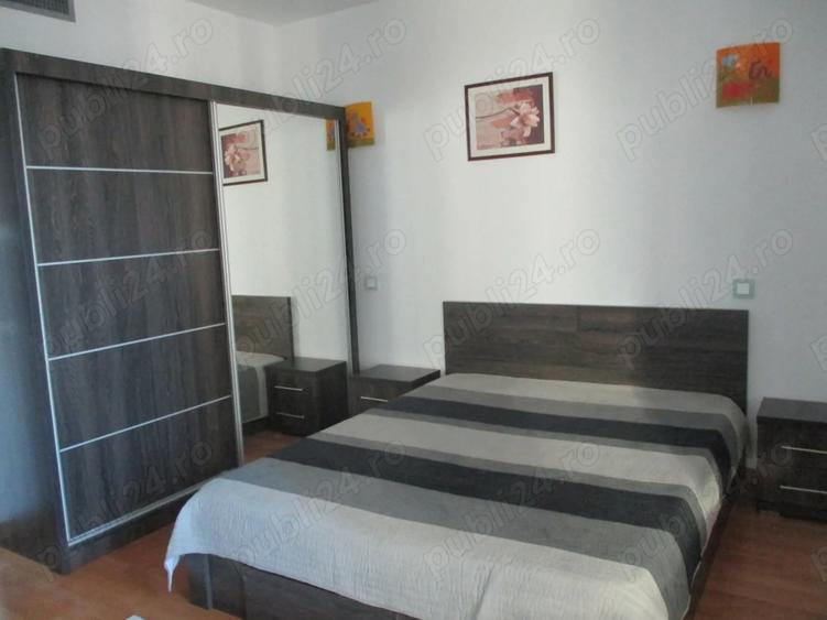Apartament cu 3 camere decomandat, mobilat în Văcăresti