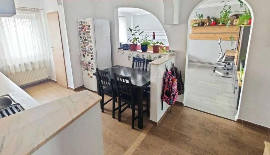 Apartament cu 4 camere decomandat, mobilat în Zorilor