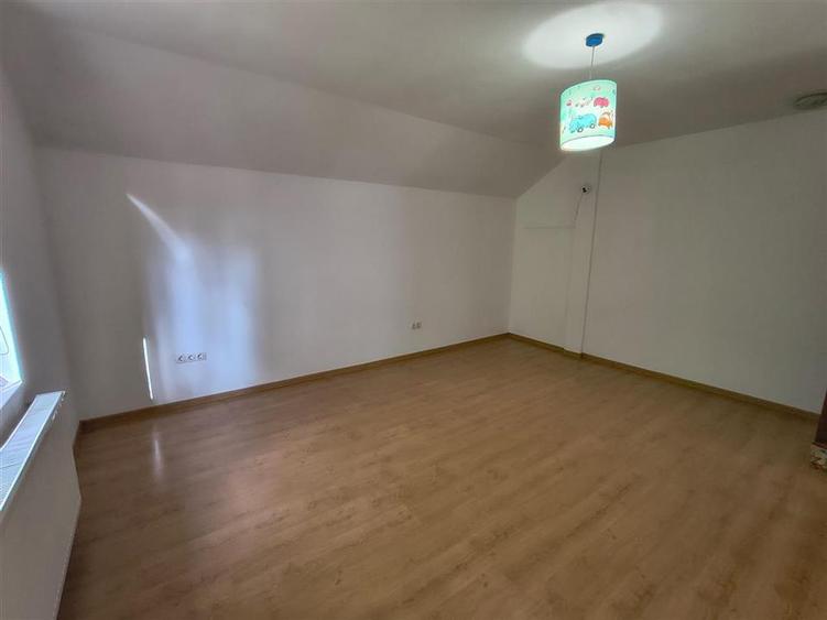 Birou, de 192 mp, în Turnișor