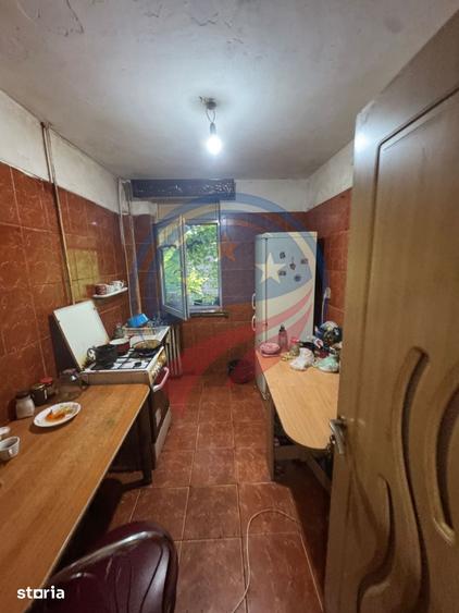 Apartament cu 3 camere în Calea București