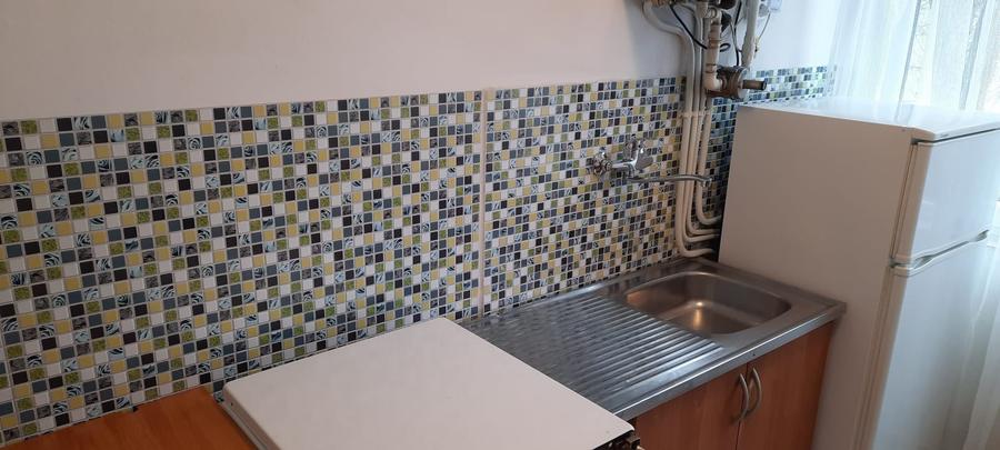 Apartament cu 2 camere semidecomandat în Cornișa