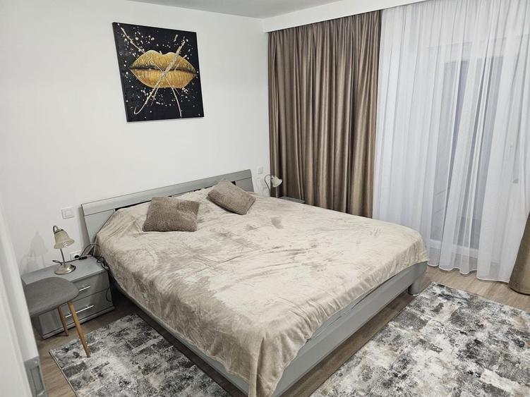 Apartament cu 2 camere decomandat în 1 Mai