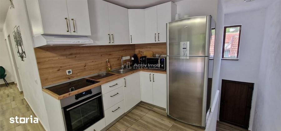 Casă cu 4 camere cu Teren 878 Mp în Sud