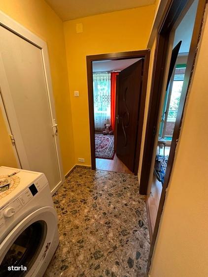 Apartament cu 3 camere decomandat în Berceni — fotografia 3