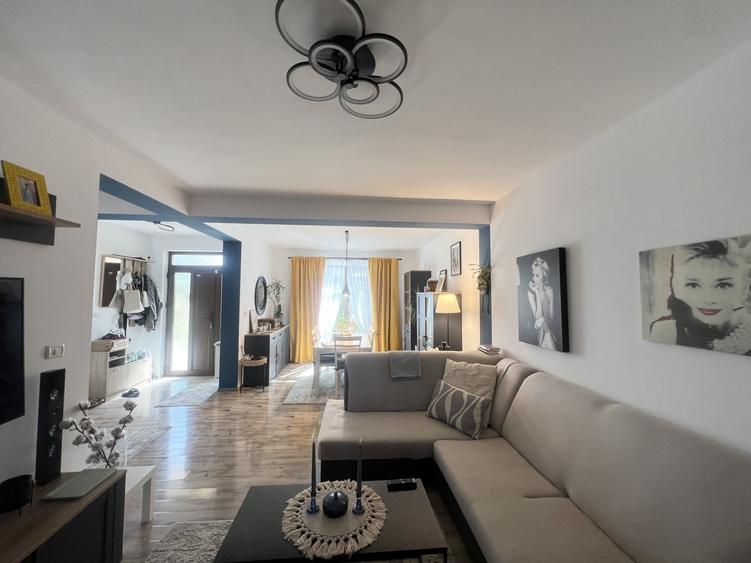 Duplex cu 4 camere cu Canalizare în Chișoda