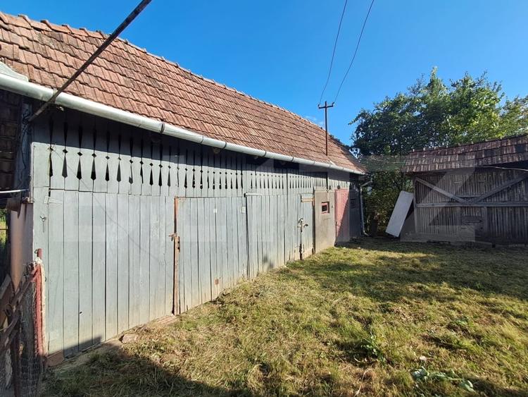 Casă individuală cu 3 camere cu Teren 992 Mp în Porumbeni