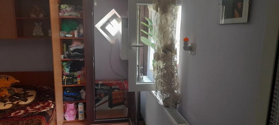Casă individuală cu 6 camere cu Canalizare în Bechinești