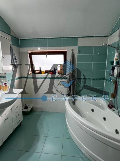 Casă individuală cu 4 camere cu Canalizare în Nord