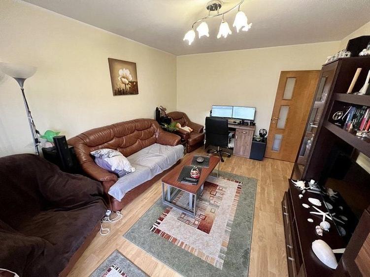 Apartament cu 2 camere decomandat în Astra