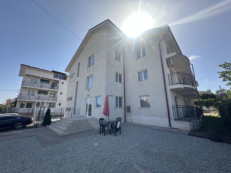 Casă individuală cu 24 camere cu Canalizare în Central