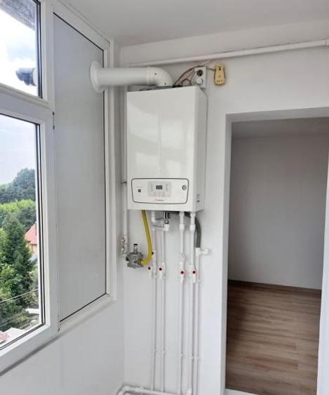 Apartament cu 2 camere decomandat în Km 5