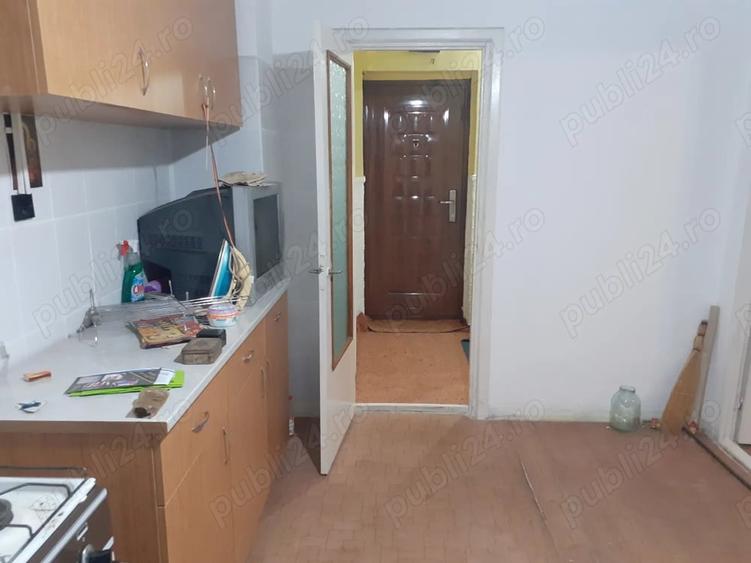Vanzare Apart.1 cam. cf.1 dec., et. 4 din 8 cu lift, supr.utila 37.mp., zona Bariera-Calarasilor - 16