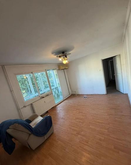 APARTAMENT 4 CAMERE BLOC REABILITAT GORJULUI - 1