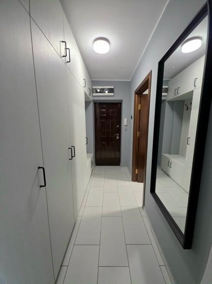 Apartament cu 2 camere semidecomandat, mobilat în Crângași