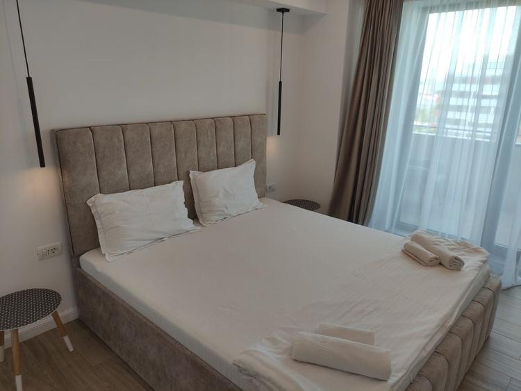 Apartament cu 2 camere decomandat în Exterior Vest