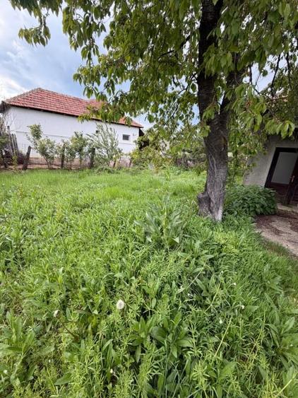 Casă individuală cu 4 camere cu Canalizare în Filiași