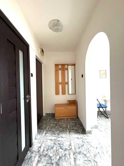 Apartament cu 2 camere semidecomandat în Semicentral