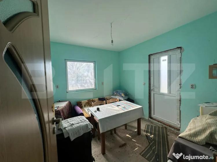 Casă cu 3 camere cu Teren 4075 Mp în Central