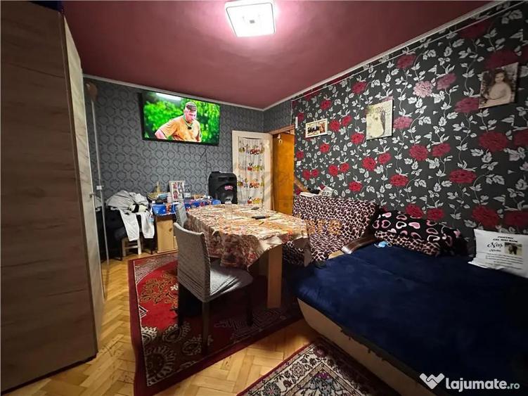 Apartament cu 2 camere nedecomandat în Central