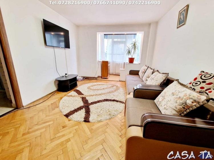 Apartament cu 2 camere semidecomandat, mobilat în 1 Mai