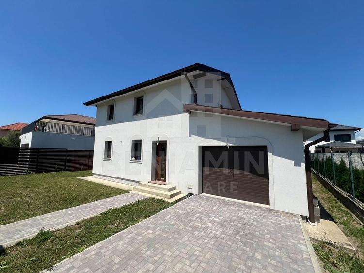 Casă individuală cu 4 camere cu Canalizare în Bartolomeu