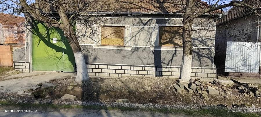 Casă cu Teren 900 Mp în Călacea
