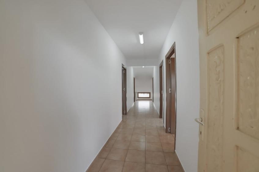 Spațiu comercial, de 160 mp, în Vitan Mall