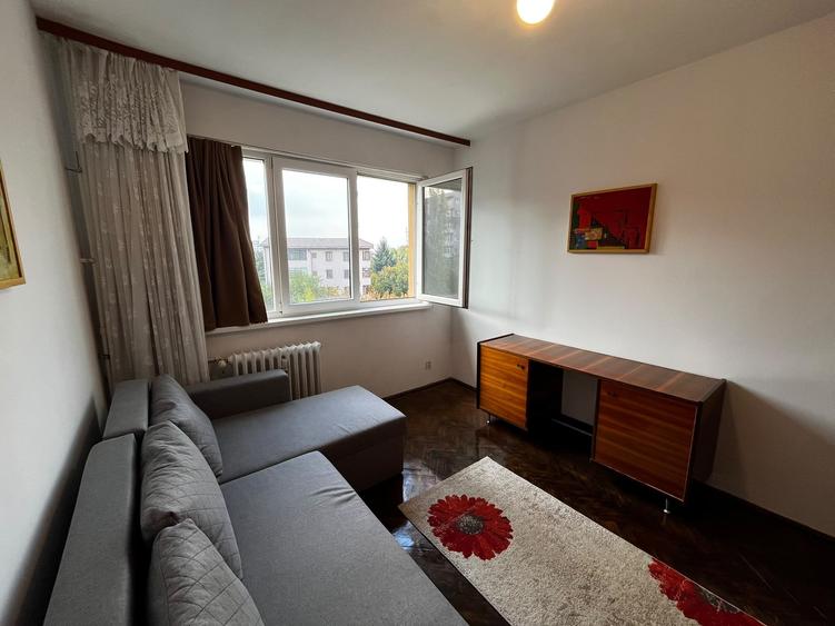 Apartament cu 2 camere decomandat în P-ța Gorjului