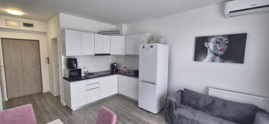 Apartament cu 2 camere decomandat în Exterior Vest