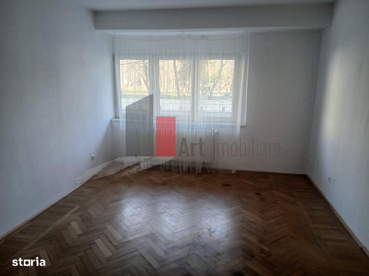 3 Camere Universitate - Parcul Cismigiu - 7