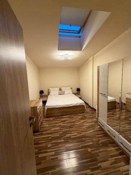 Apartament cu 4 camere decomandat, mobilat în Lascăr Catargiu