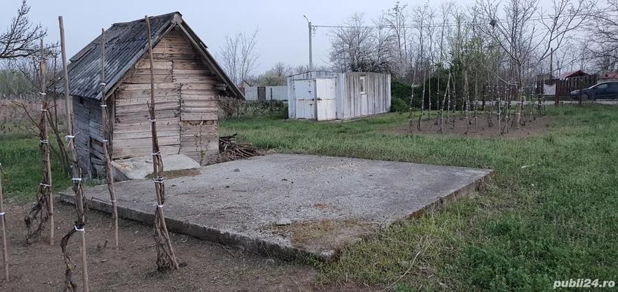 Teren de 2300 mp, în Sărulești