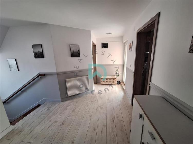 Casă individuală cu 5 camere cu Canalizare în Stupini