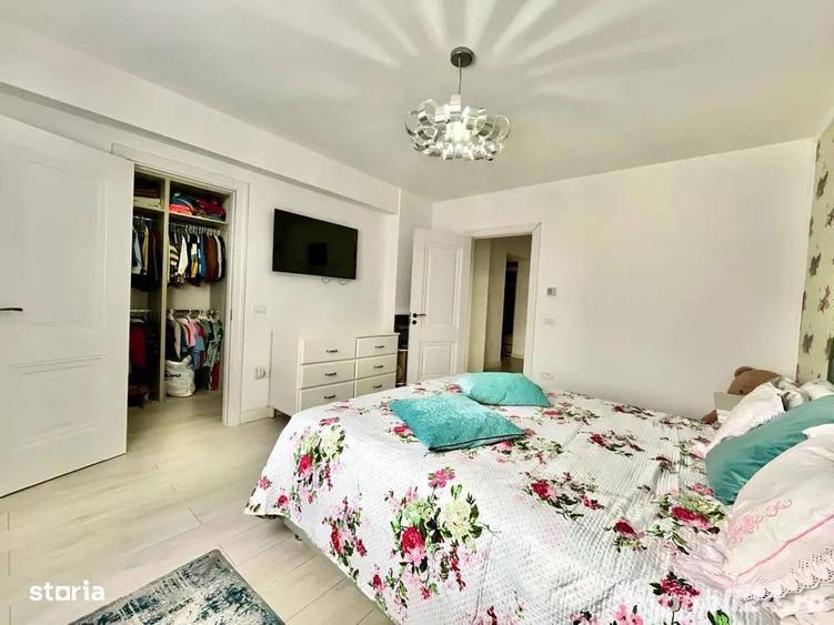 Apartament cu 4 camere decomandat în Dârste