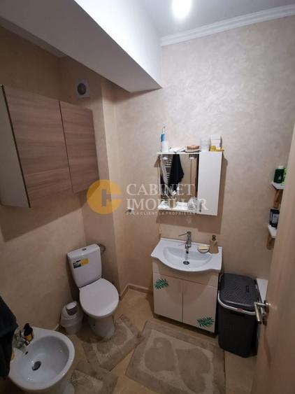 Apartament cu 4 camere, mobilat în Cug